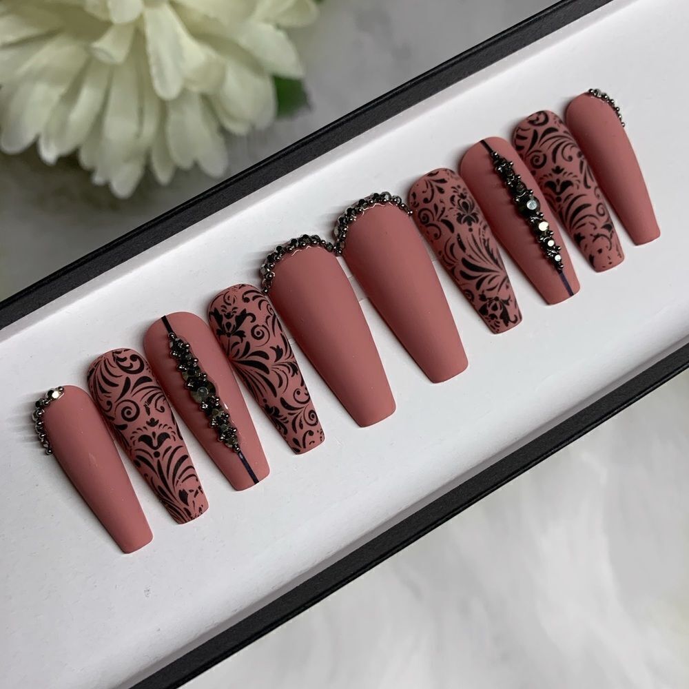 Black Vines Press On Nails | Handmade Press On Nails | Fake Nails - Picture 1 of 10